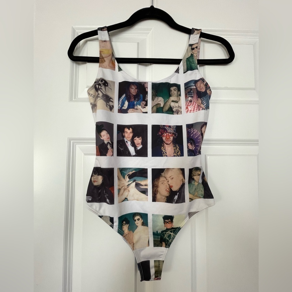 NWOT Forever 21 size Sm bodysuit